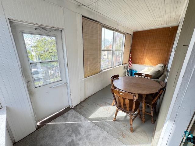 1917 Greysolon Rd, Duluth, MN 55812 - view of sunroom / solarium