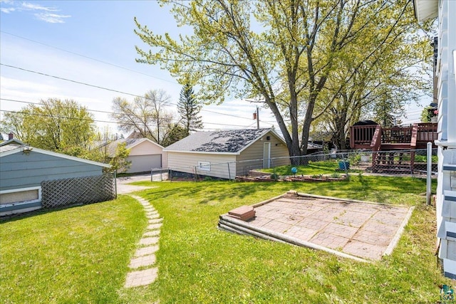 4308 W 8th St, Duluth, MN 55807 - view of yard with a patio