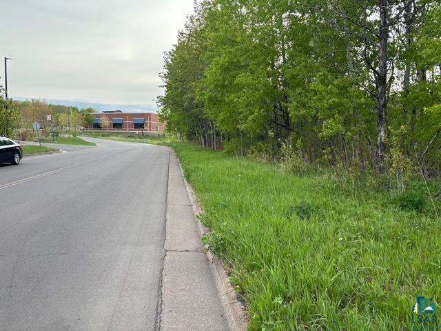 XX W Myrtle St, Duluth, MN 55811