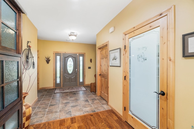 5036 Silver Leaf St, Hermantown, MN 55811 - foyer with baseboards
