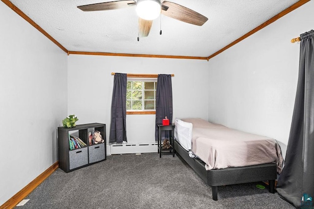 13107 W 9th St, Duluth, MN 55808 - bedroom featuring a baseboard radiator, crown molding, a textured ceiling, carpet floors, and ceiling fan