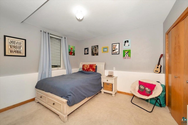 1505 Coachlight Crk, Proctor, MN 55810 - bedroom featuring light colored carpet and baseboards
