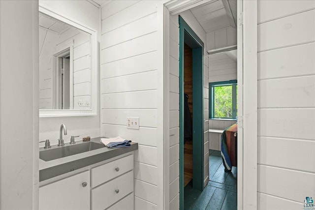 115 Copperhead Rd, Knife River, MN 55616 - bathroom featuring vanity