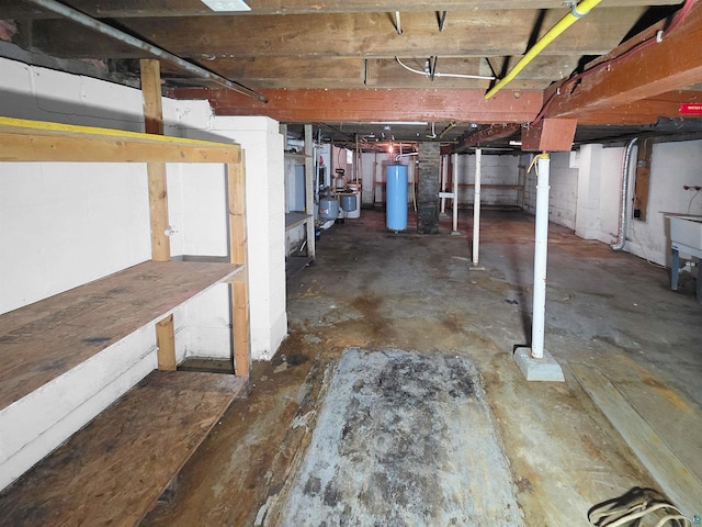 3756 Main St, Barnum, MN 55707 - unfinished below grade area with water heater