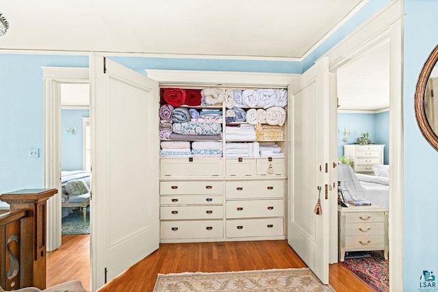 2401 E 5th St, Duluth, MN 55812 - view of closet