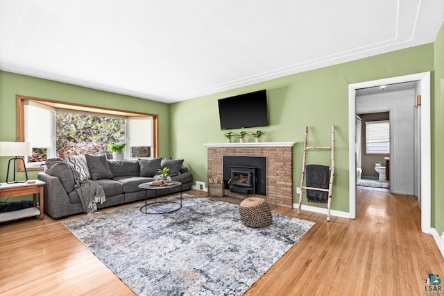 609 N 34th Ave E, Duluth, MN 55804 - living area with light wood finished floors, plenty of natural light, and baseboards