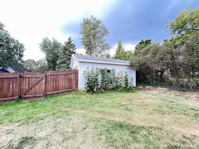 17 S 57th Ave E, Duluth, MN 55804 - view of yard with a gate