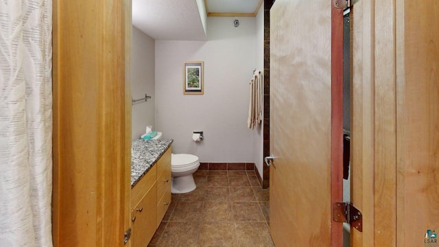 21 E Wisconsin St Unit 302, Grand Marais, MN 55604 - full bath featuring toilet and vanity