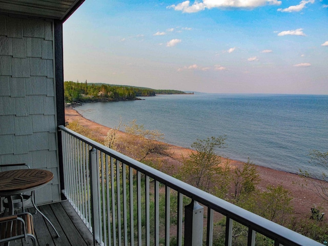 21 E Wisconsin St Unit 302, Grand Marais, MN 55604 - balcony featuring a water view