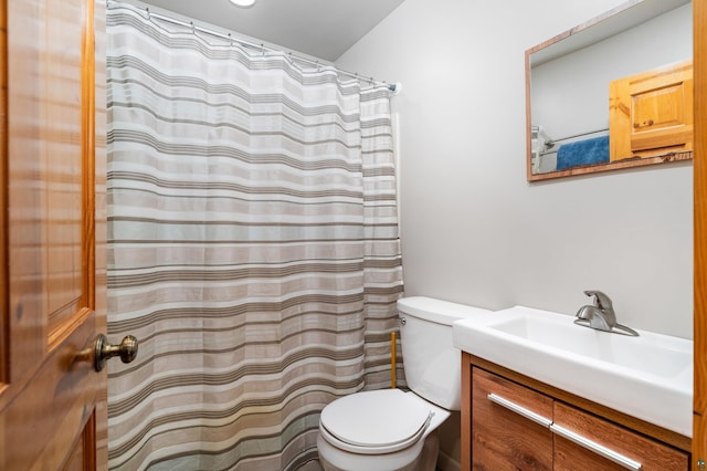 1682 Old N Shore Rd, Duluth, MN 55804 - full bath with toilet and vanity