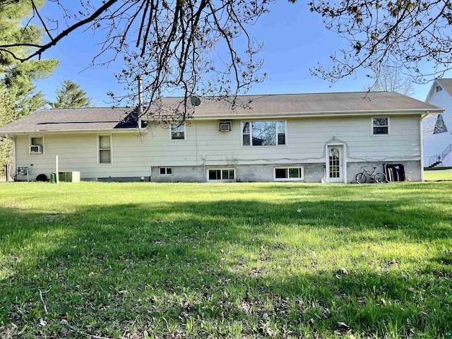 6509 Broadway St, Finlayson, MN 55735 - rear view of property featuring a yard