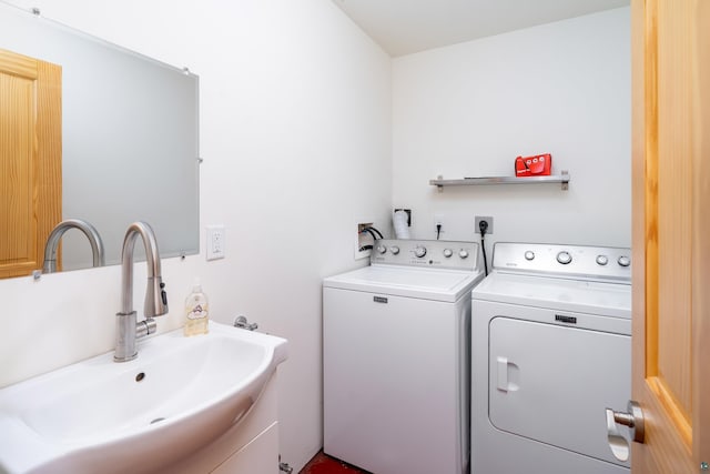 15 Big Cedar Trl, Lutsen, MN 55612 - laundry room featuring washing machine and dryer