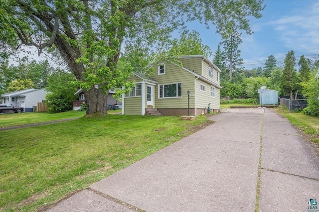117 W Toledo St, Duluth, MN 55811 - view of front of property featuring driveway and entry steps