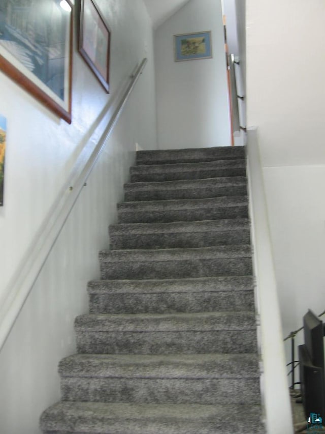421 E Chapman St, Ely, MN 55731 - view of staircase