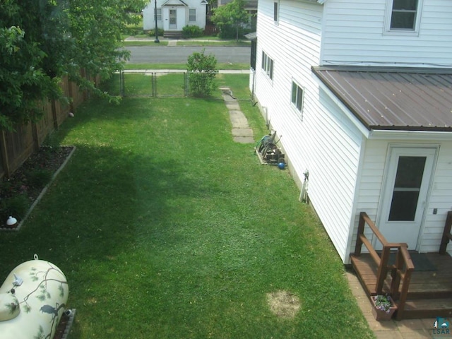 421 E Chapman St, Ely, MN 55731 - view of yard