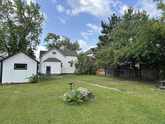 403 E Camp St, Ely, MN 55731 - view of yard with an outbuilding