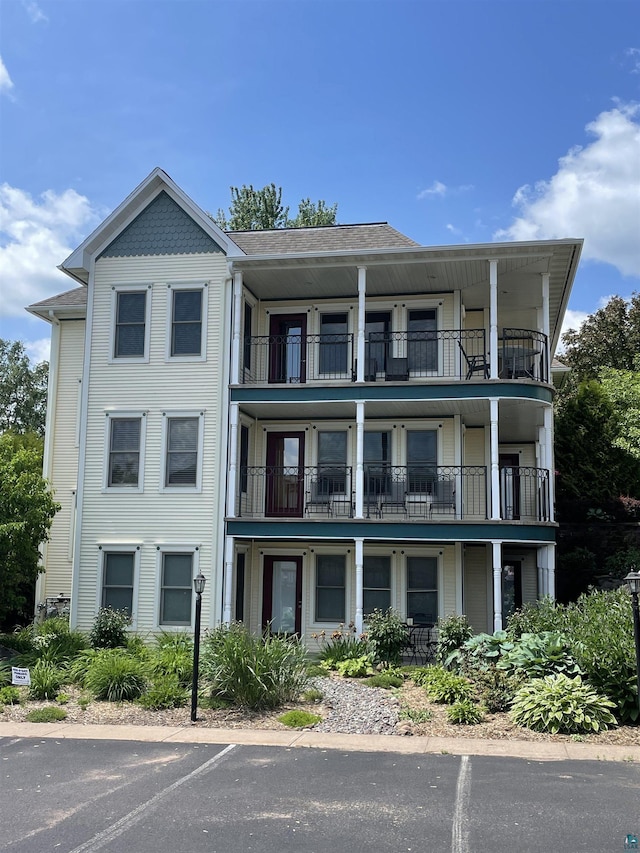 36 N 2nd St Unit 6, Bayfield, WI 54814 - view of front of house featuring a balcony
