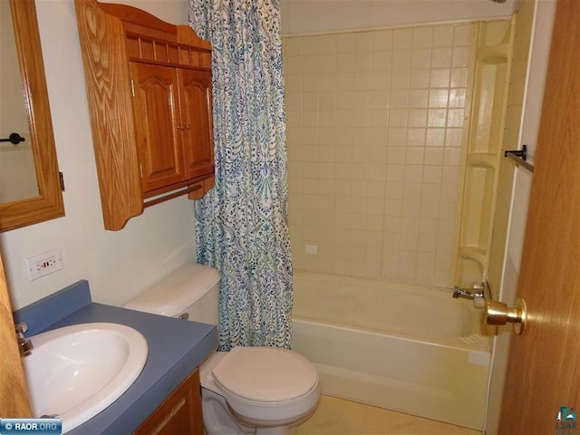410 S 2nd St, Tower, MN 55790 - full bath with vanity and shower / tub combo