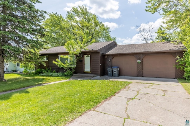 6122 Tacony St, Duluth, MN 55807 - single story home featuring a front lawn, a garage, roof with shingles, and driveway