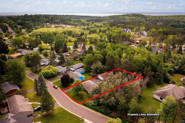 318 Marshall St, Duluth, MN 55803 - aerial view of residential area with a forest and property parcel outlined