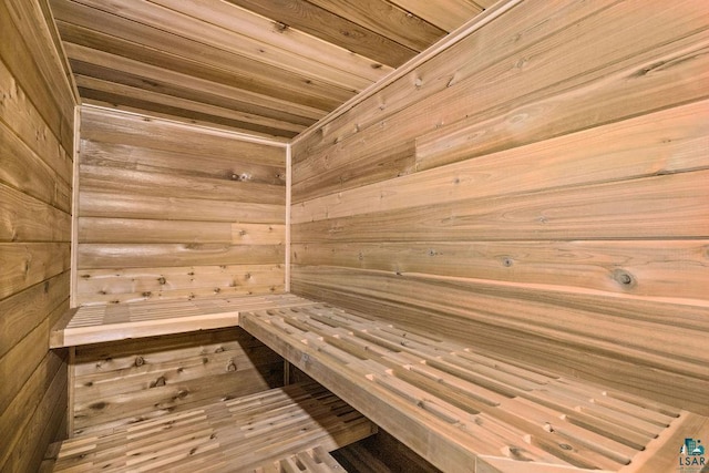 1025 W 3rd St, Duluth, MN 55806 - relaxing sauna / steam room with wooden walls and wood ceiling
