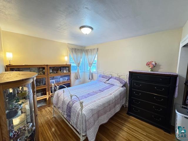 1339 92nd Ave W, Duluth, MN 55808 - bedroom with wood finished floors