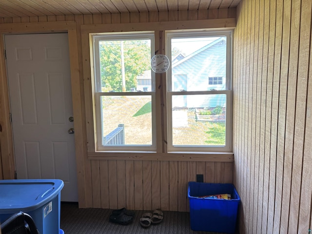 9235 Meadow St, Duluth, MN 55810 - sunroom featuring healthy amount of natural light