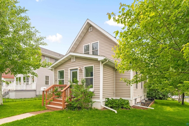41 Cato Ave, Duluth, MN 55808 - view of front of property with a front yard