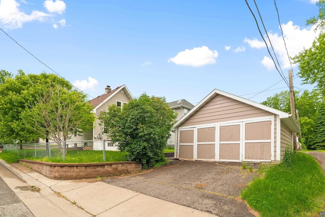 41 Cato Ave, Duluth, MN 55808 - view of garage