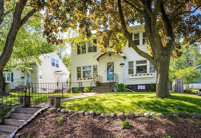 2807 E 2nd St, Duluth, MN 55812 - view of front of house