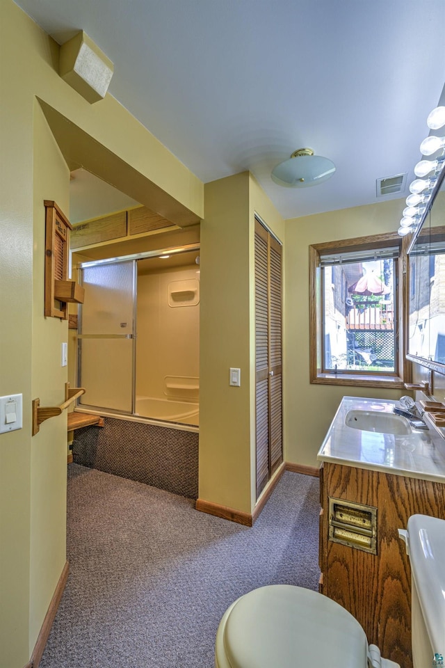 4128 Gladstone St, Duluth, MN 55804 - bathroom featuring enclosed tub / shower combo and vanity