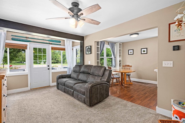 136 W Winona St, Duluth, MN 55803 - living area with a ceiling fan and carpet