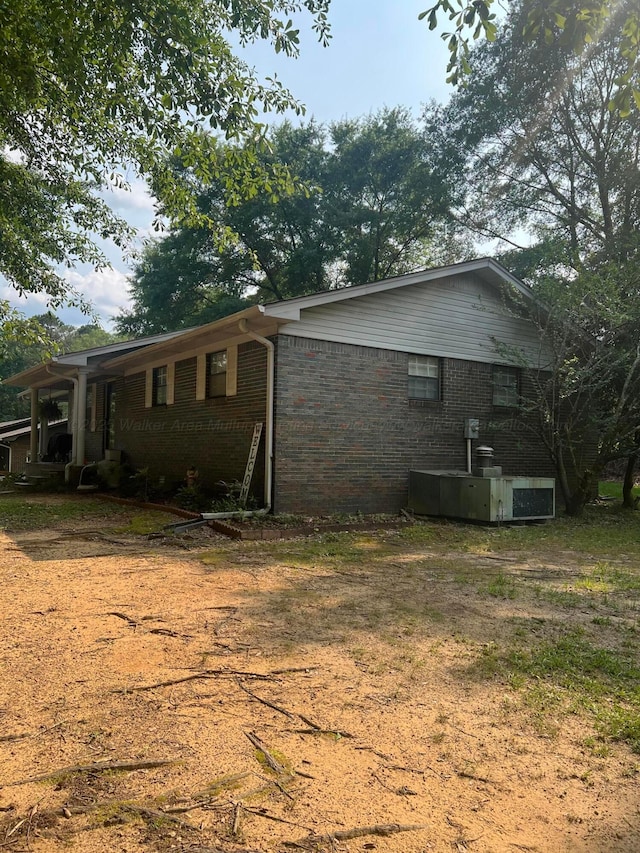 174 N Elm St, Guin, AL 35563 - photo 4