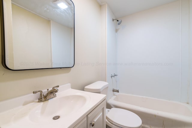 409 W 13th St, Jasper, AL 35501 - bathroom with vanity, toilet, and shower / washtub combination