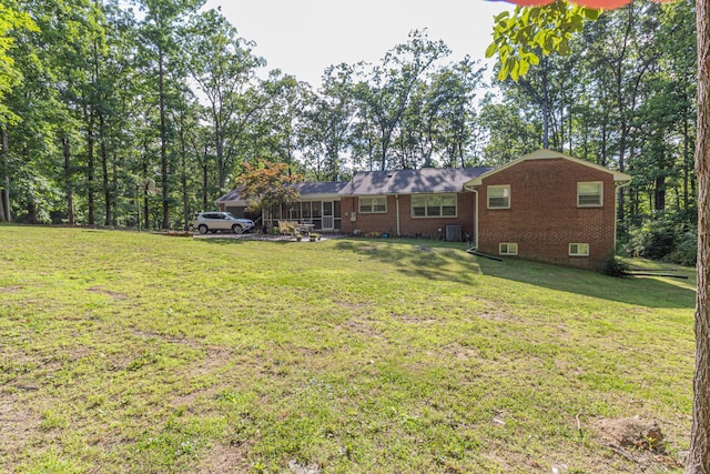 3111 18th Ave, Haleyville, AL 35565 - view of grassy yard