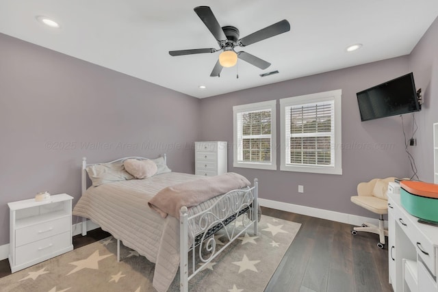 bedroom featuring wood finished floors, recessed lighting, baseboards, and visible vents