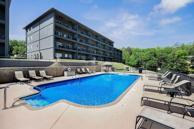 9661 Curry Hwy, Jasper, AL 35503 - community pool with a patio and fence