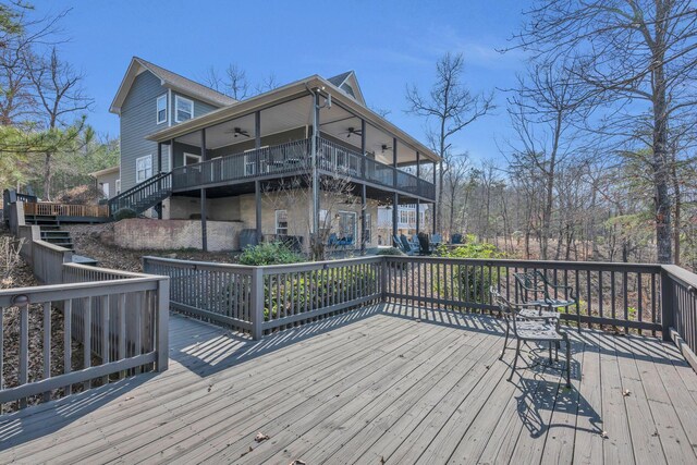 deck featuring a ceiling fan