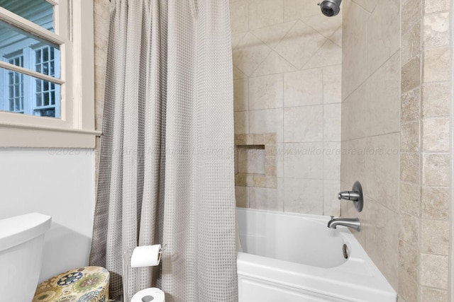 1600 Birmingham Ave, Jasper, AL 35501 - bathroom with toilet and shower / tub combo