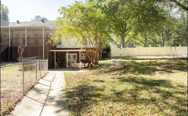 view of yard with a patio