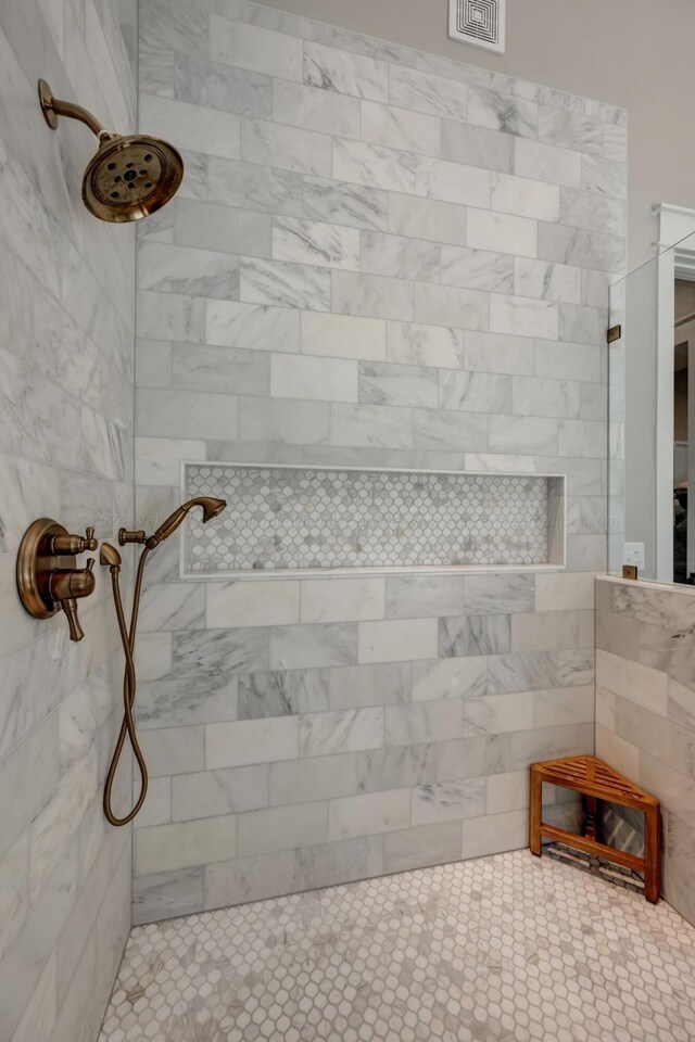 397 Blue Water Pointe Dr, Jasper, AL 35504 - full bathroom with a tile shower and visible vents