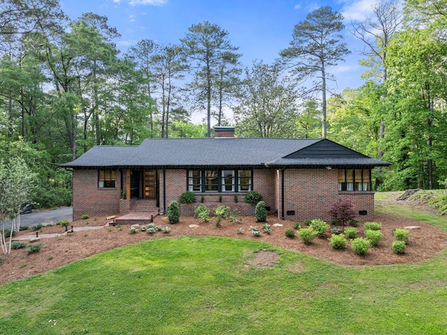 400 N Crest Cir, Jasper, AL 35501 - ranch-style house with brick siding, a front yard, a chimney, and crawl space