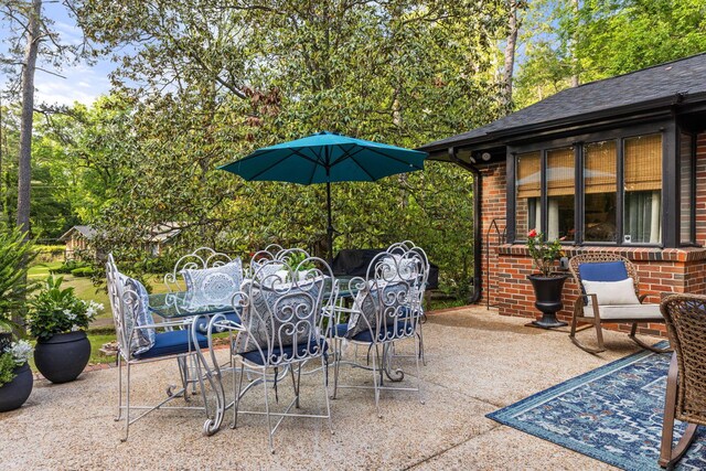 400 N Crest Cir, Jasper, AL 35501 - view of patio featuring outdoor dining space