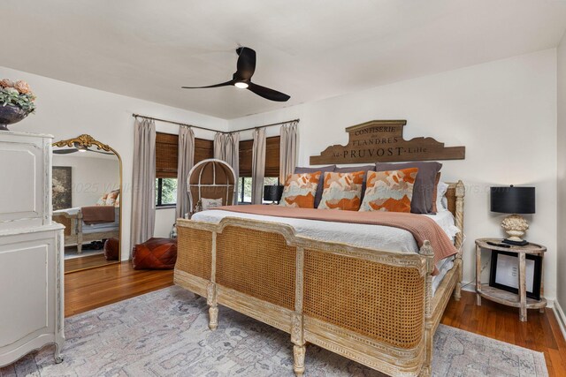 400 N Crest Cir, Jasper, AL 35501 - bedroom featuring wood finished floors and a ceiling fan
