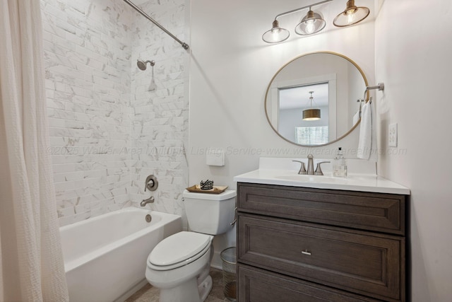 bathroom with shower / bath combo with shower curtain, toilet, and vanity