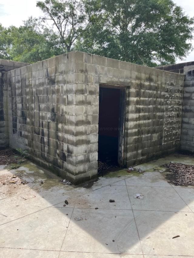 130 Quail Run Dr, Winfield, AL 35594 - view of outbuilding featuring fence and an outbuilding