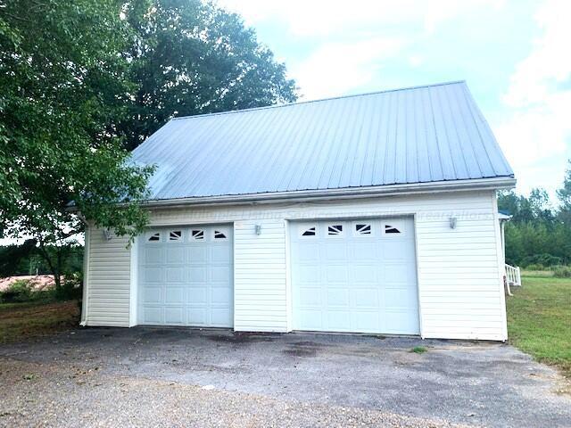 view of detached garage