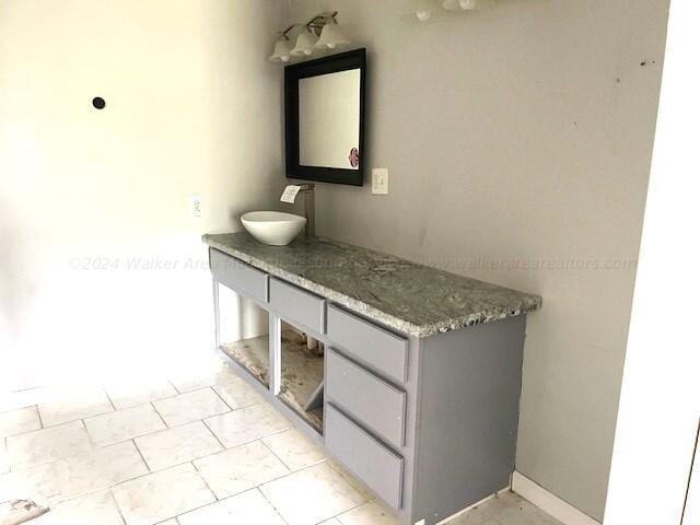 bathroom with vanity