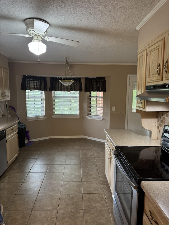 4407 Pineywoods Sipsey Rd, Jasper, AL 35504 - kitchen featuring stainless steel electric range, tile patterned flooring, under cabinet range hood, a textured ceiling, and ornamental molding