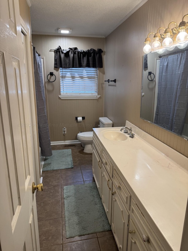 4407 Pineywoods Sipsey Rd, Jasper, AL 35504 - bathroom featuring a textured ceiling, tile patterned flooring, vanity, toilet, and a shower with shower curtain